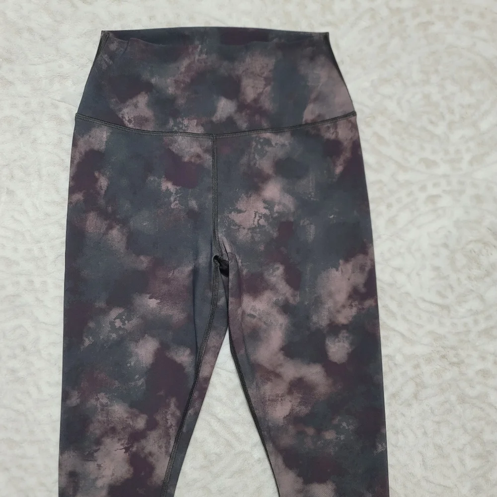 ALO Yoga Solarized High-Rise Tie-Dye Leggings Oxblood Size M